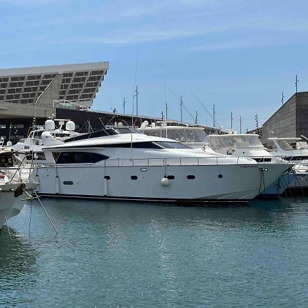 Yacht 20Metros Ξενοδοχείο Sant Adria de Besos Εξωτερικό φωτογραφία