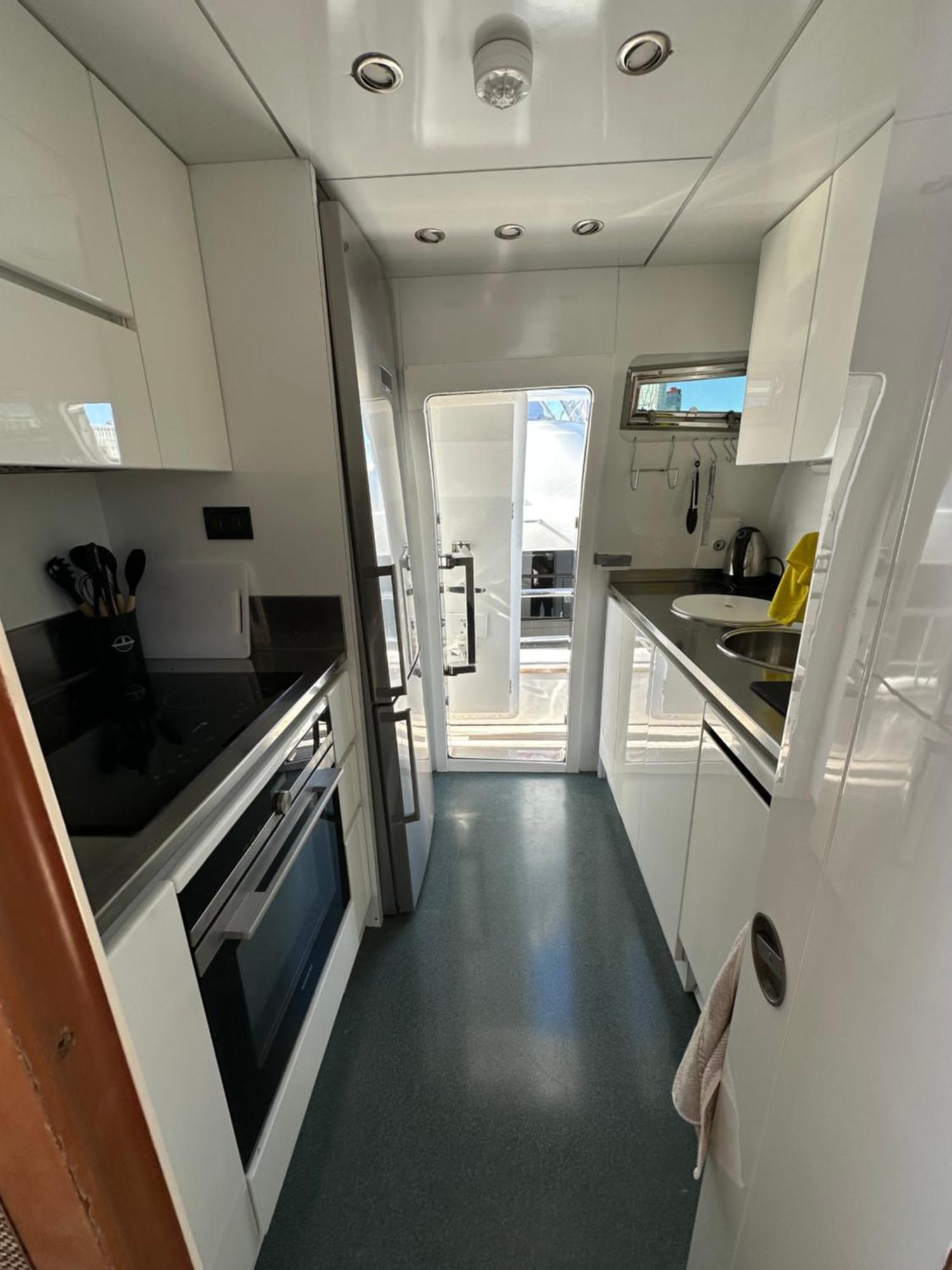 Yacht 20Metros Ξενοδοχείο Sant Adria de Besos Εξωτερικό φωτογραφία